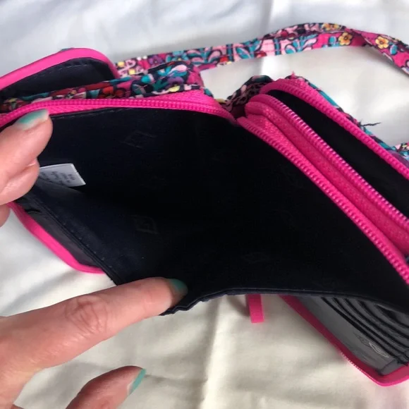 Vera Bradley clutch - Picture 8 of 9